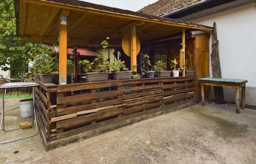 Cind apartament curte comuna! Arad - 1