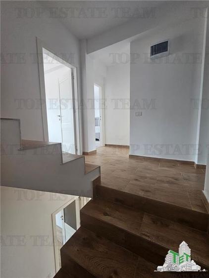 Vila cuplata 4 camere+mansarda in Rosu - 8