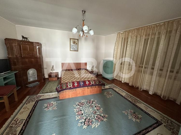 Casa familiala pentru locuit sau vacanta , spatioasa si confortabila . - 7