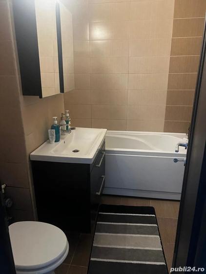 Vand apartament 3 camere zona centrala (langa Policlinica veche) - 1