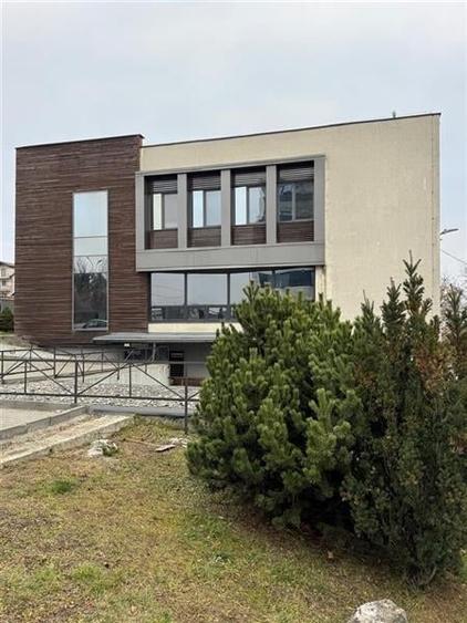 Spatiu de inchiriat S+P+ET., 1200 mp utili  situat in cartierul Dambul Rotund! - 26