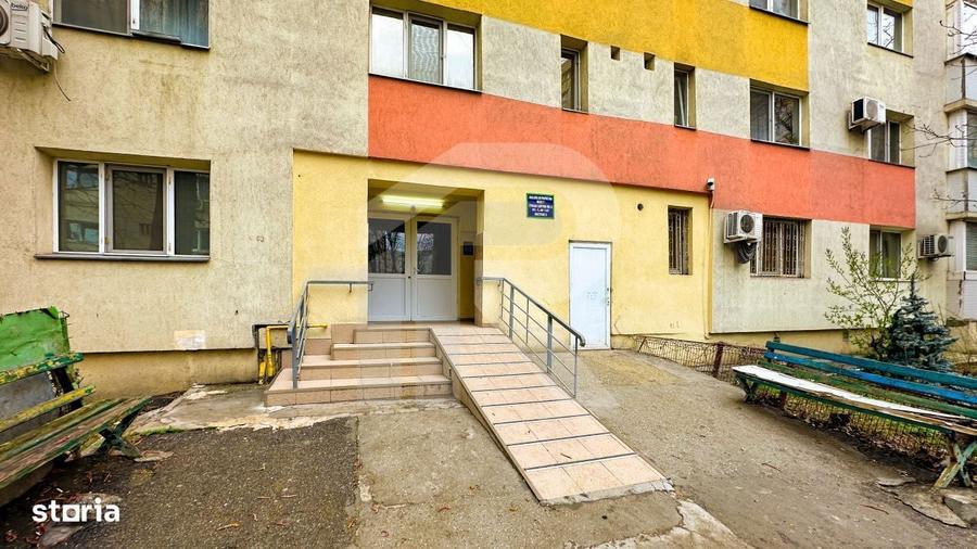 Doamna Ghica, Luntrei - garsoniera de vanzare, COMISION 0 - 2