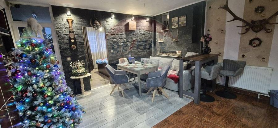 Apartament renovat recent cu 3 camere - 1