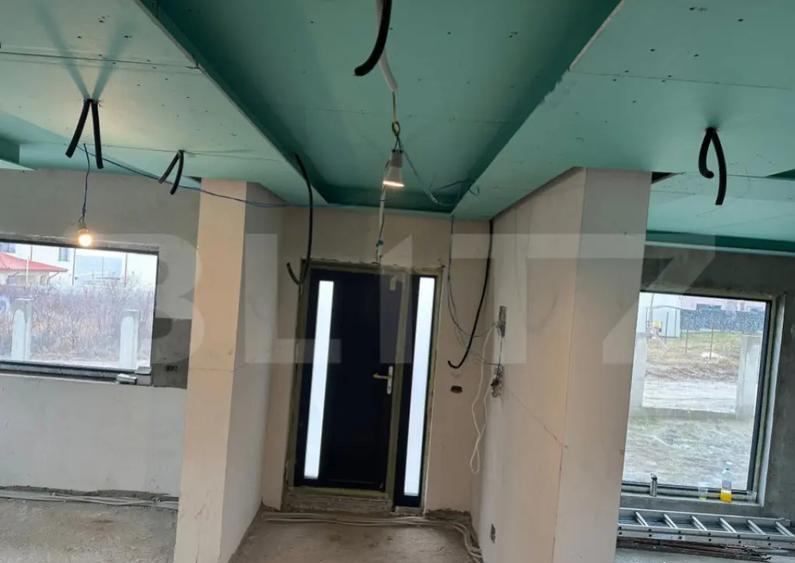 Vila 4 camere, 147 mp, zona Hlincea - 2