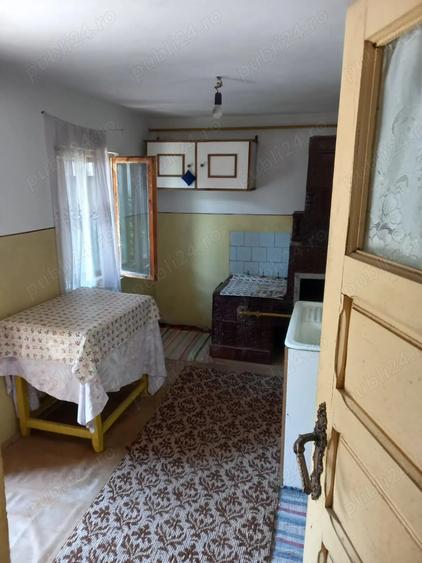 vand casa si teren,acte la zi,apa,lumina,gaze,put - 7