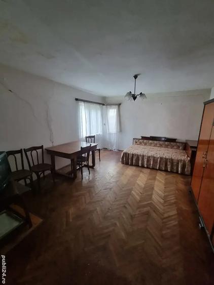 A 27 proprietarul vinde casa - 1