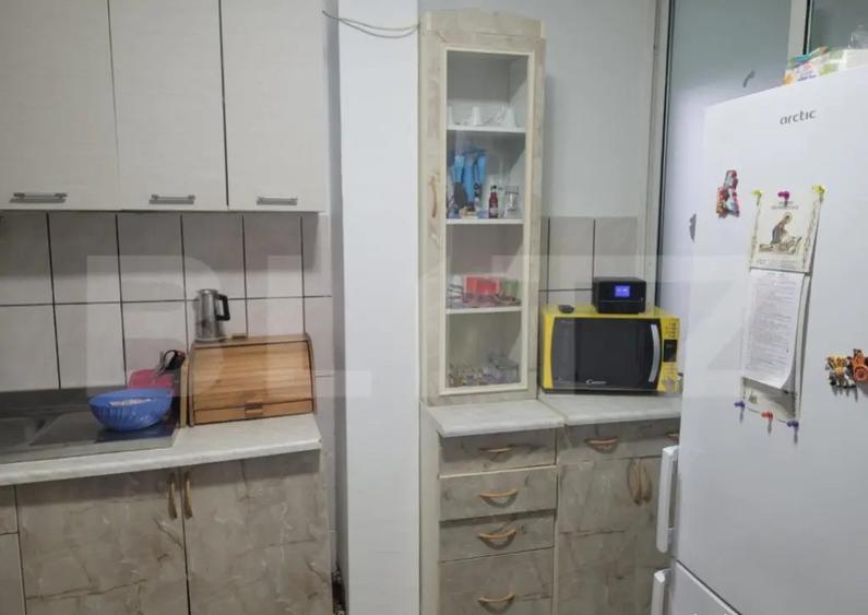 Apartament 4 camere, decomandat, 78 mp, zona Ramiro - 2