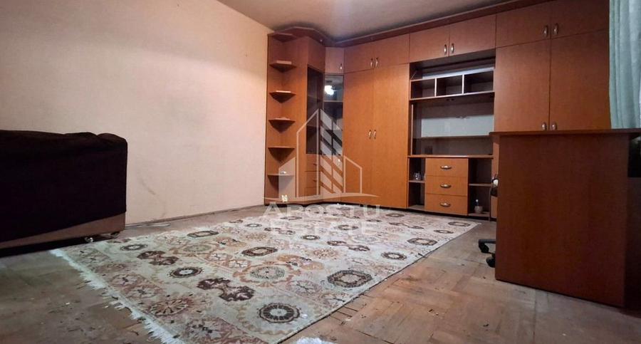 Apartament spatios, cu 2 camere decomandat - 9