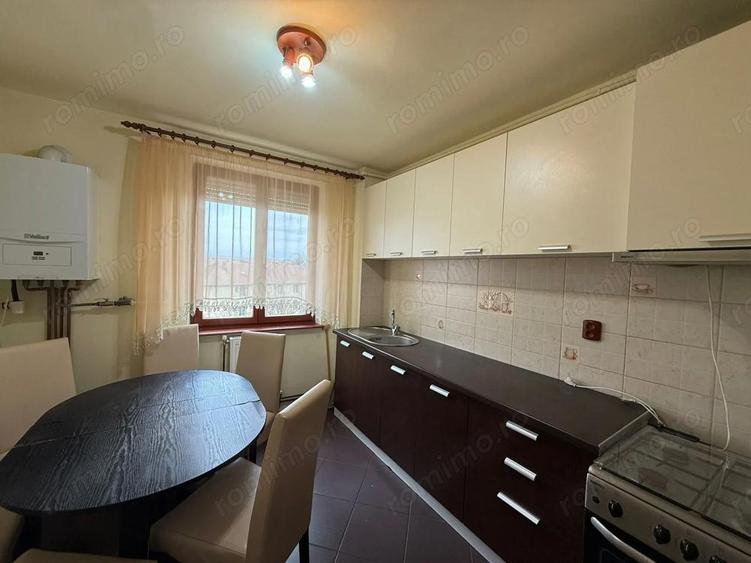 Apartament 3 camere, decomandat, zona Progresul - 7