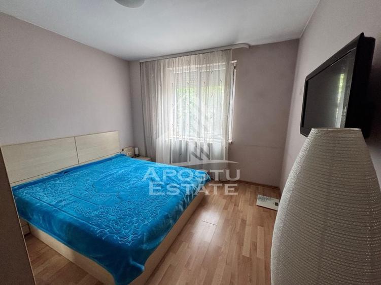 Apartament cu 3 camere si 2 bai, zona Circumvalatiunii, Decomandat - 2