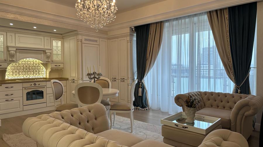 Centru - Palas , apartament 3 camere , 85 mp, 2 bai , loc de parcare ! - 2