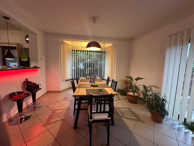 Casă individuală P+1E, construită în 2013–zonă liniștită, exclusiv de case - 7