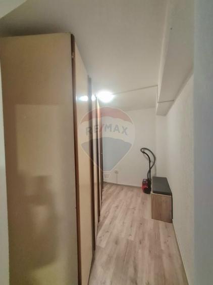 Apartament cu 3 camere de inchiriat la etajul 1 - 2