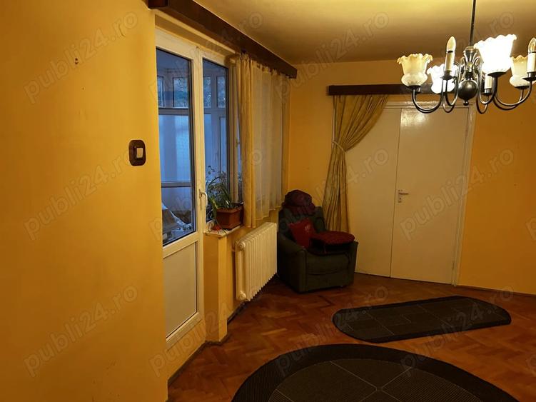 Apartament 3 camere decomandate zona Poli 2 - 10