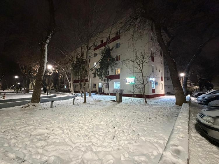 Piata Resita Berceni sector 4 - apartament 2 camere confort 2 - 4