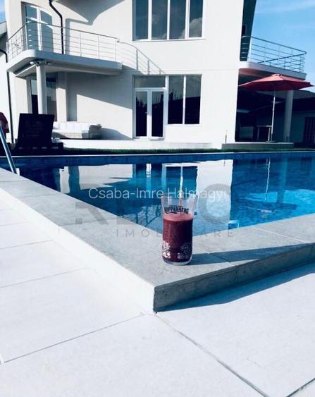 Vila de lux in Sanmartin, Beverly Hills