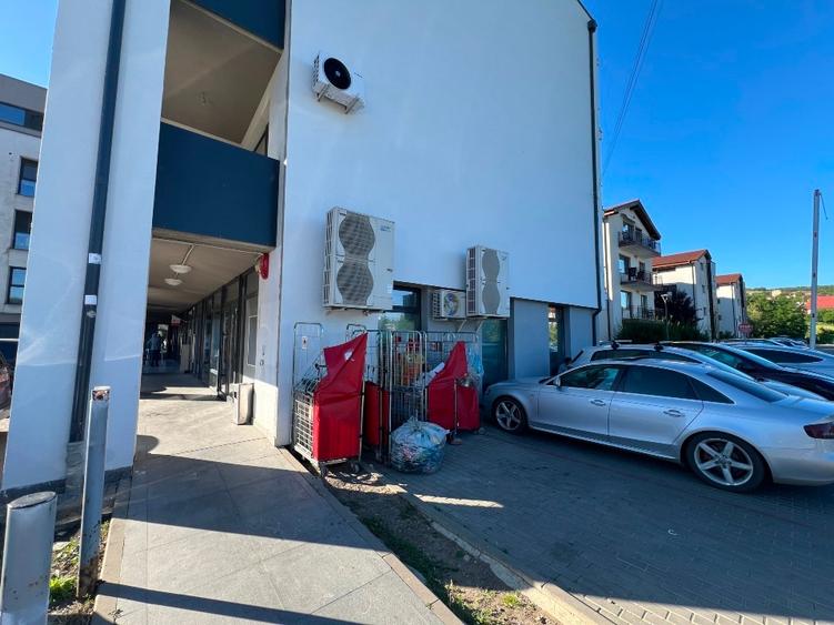 Spatiu comercial finisat de vanzare in Borhanci - 4