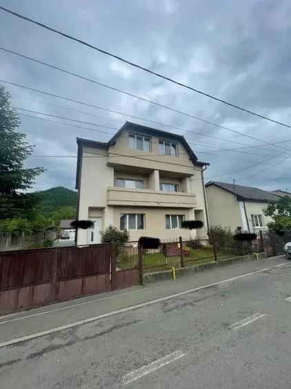 Duplex de vanzare, cu 8 camere, 300 mp, zona centrala - 5