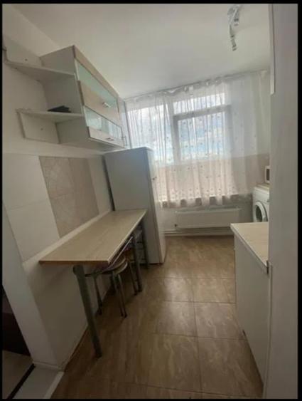 Garsoniera mobilata si luminoasa  Astra - 2