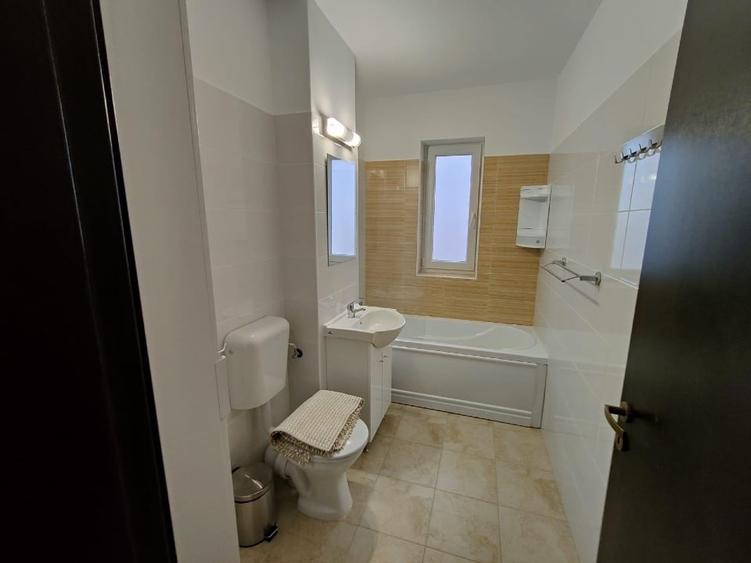 Inchiriez apartament 3 camere 2 bai etaj 2  Subcetate - 4