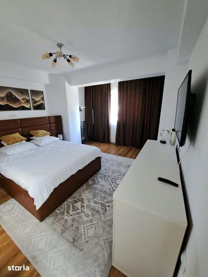 Apartament cu 3 camere semidecomandat în Central