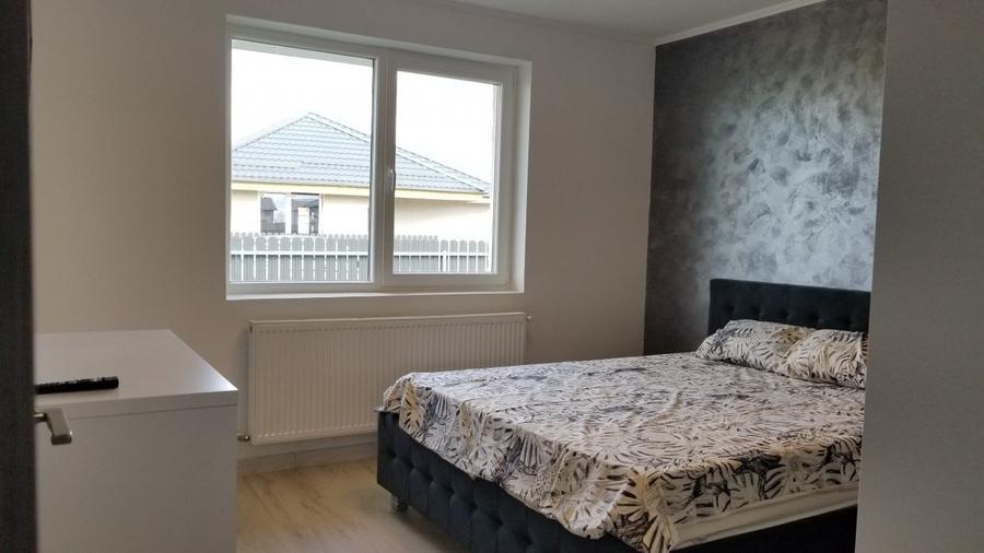 Casă individuală cu 4 camere cu Teren 450 Mp în Săbăreni