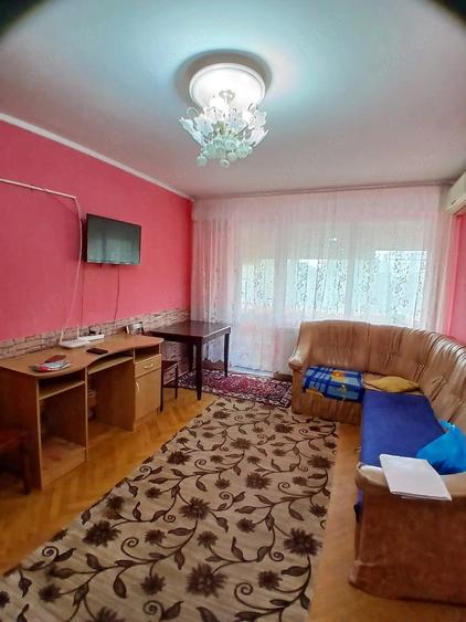 Apartament cu 2 camere semidecomandat în Țiglina 1