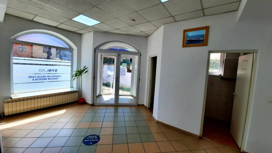 Spațiu comercial de închiriat – Ultracentral, Bd. Ferdinand - 1