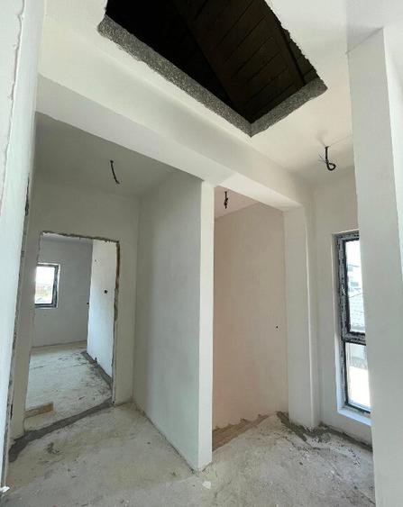 Apartament de vanzare|2camere|curte proprie|2 locuri parcare - 4