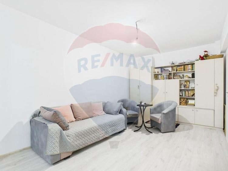 Apartament 2 camere de vanzare+loc de parcare Militari Shopping Center - 1