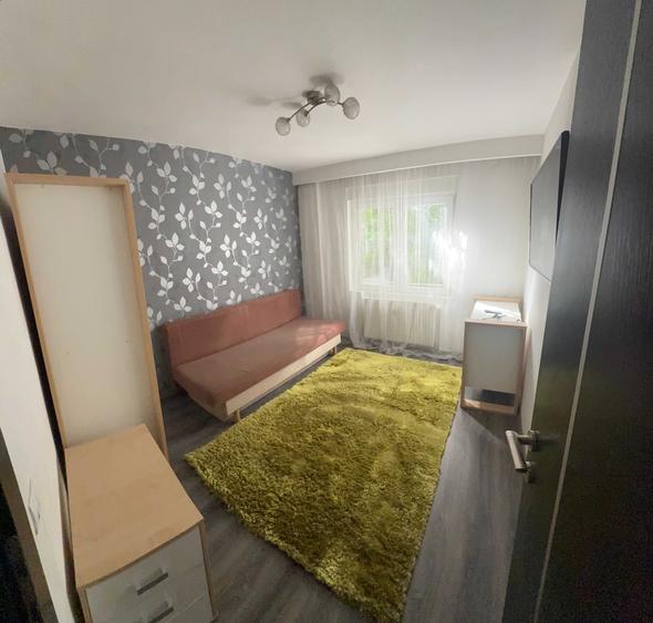 Apartament cu 3 camere decomandat în Circumvalațiunii