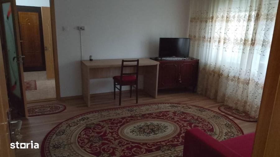 Inchiriere apartament 2 camere Micro 3 - 5