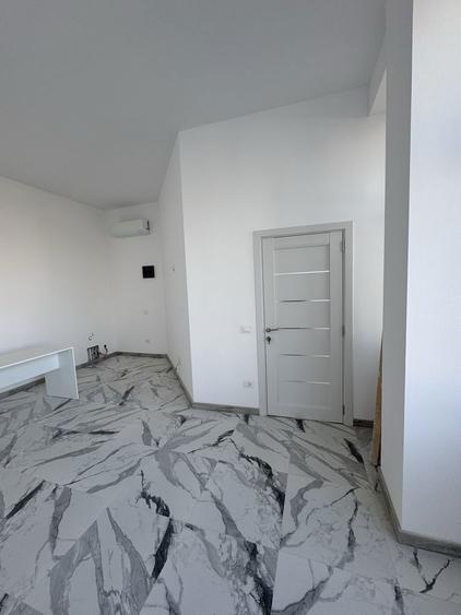 Inchiriez spatiu comercial - 1