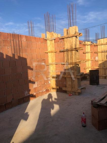 2 Duplex-uri la 8 minute distanta de mers pe jos de statia autobuzului 103 - 16