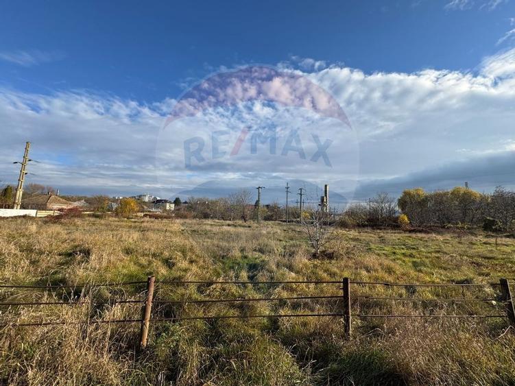 Teren de vanzare in Buhusi / Strada Bodesti/Sala Polivalenta - 3