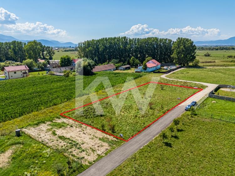 Teren agricol intravilan de 500 mp, în Sânpetru