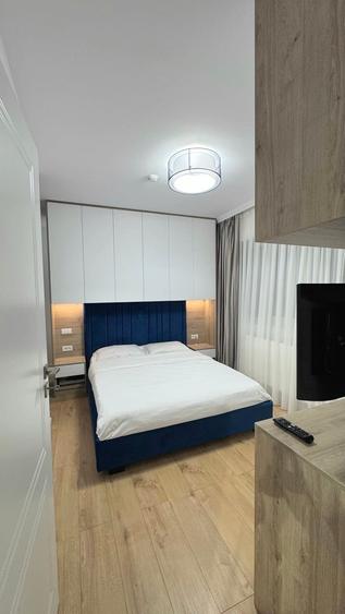 Apartament cu 2 camere decomandat, mobilat în Central