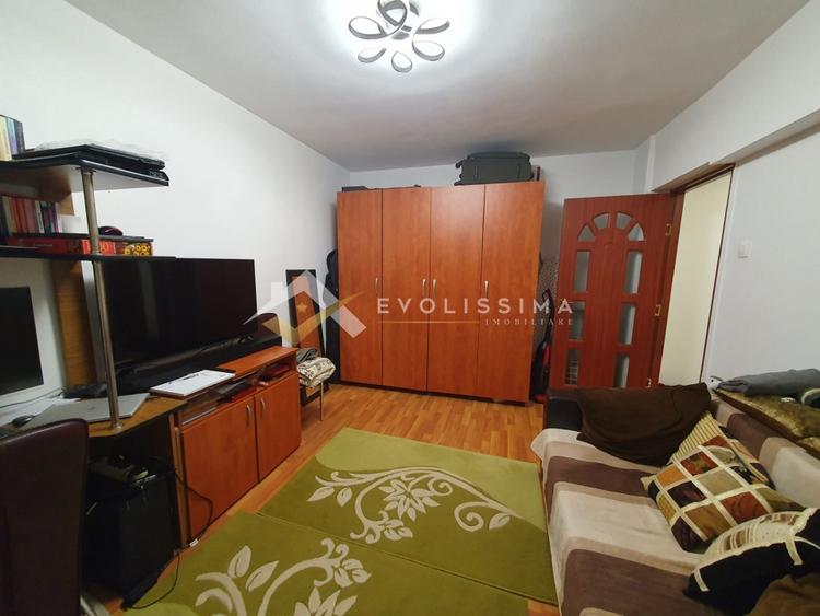 Apartament cu 2 camere decomandat în Astra
