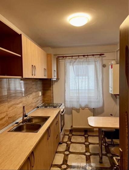 Garsonieră decomandată în Central