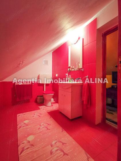 Casă cu 3 camere în Vulcan
