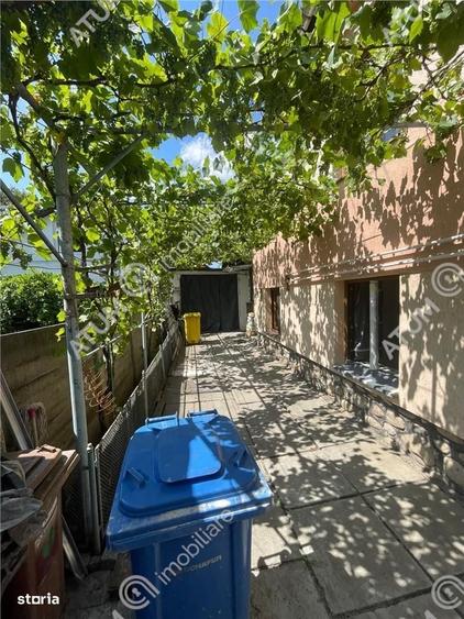Apartament 3 camere decomandate curte comuna din zona Tiglari Sibiu - 2