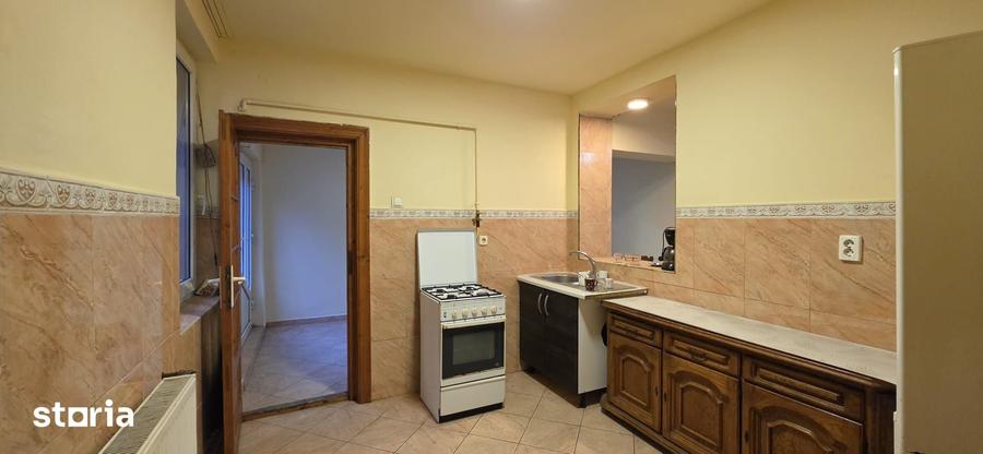 Casă cu 4 camere decomandat cu Teren 50 Mp în Calea Aradului