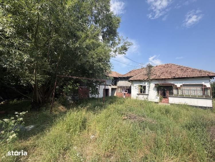 Spațiu comercial, în Purcăreni