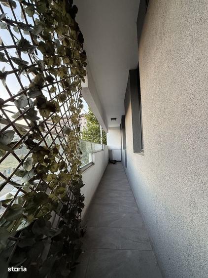 Apartament cu 3 camere semidecomandat în Militari