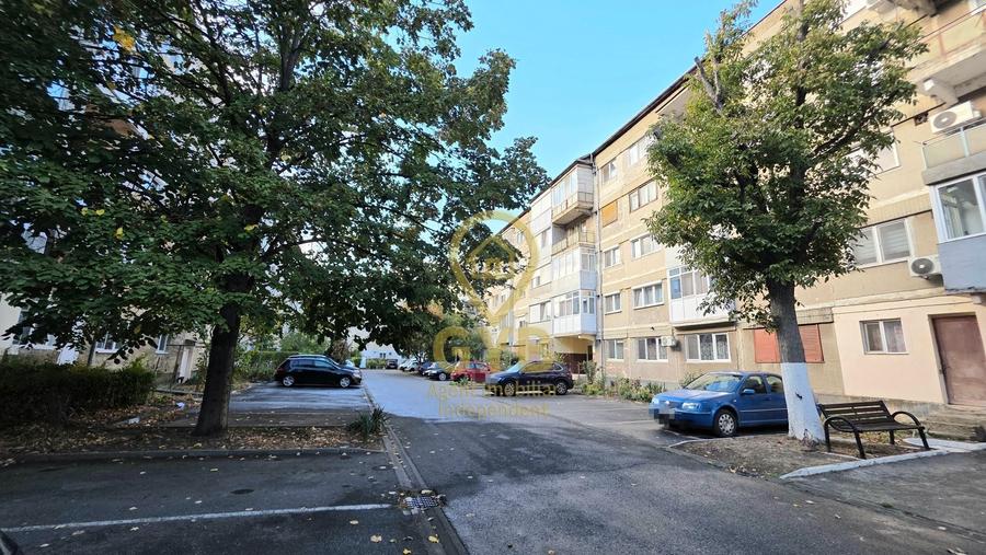 Apartament cu 3 camere decomandat, mobilat în Iosia