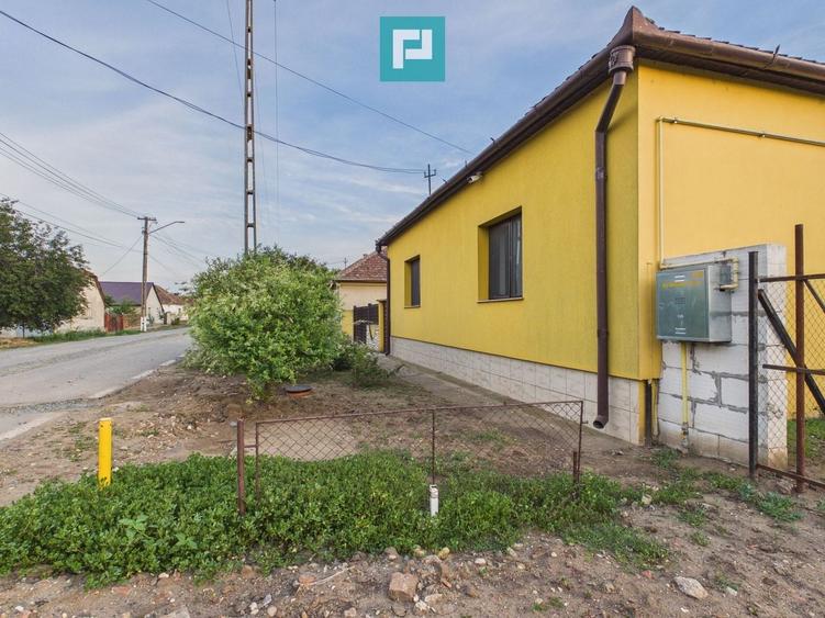 Casă individuală cu 4 camere cu Canalizare în Macea