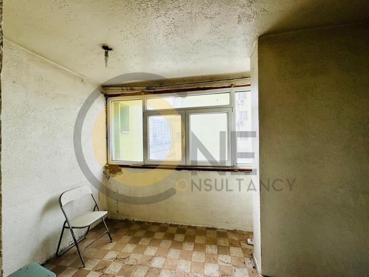Apartament cu 3 camere semidecomandat în Pantelimon