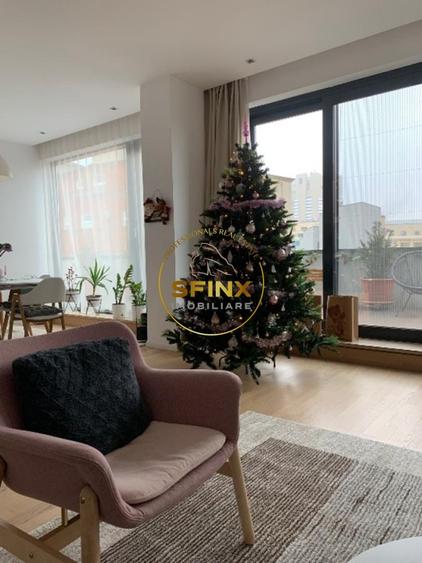 Apartament cu 3 camere decomandat în Universitate