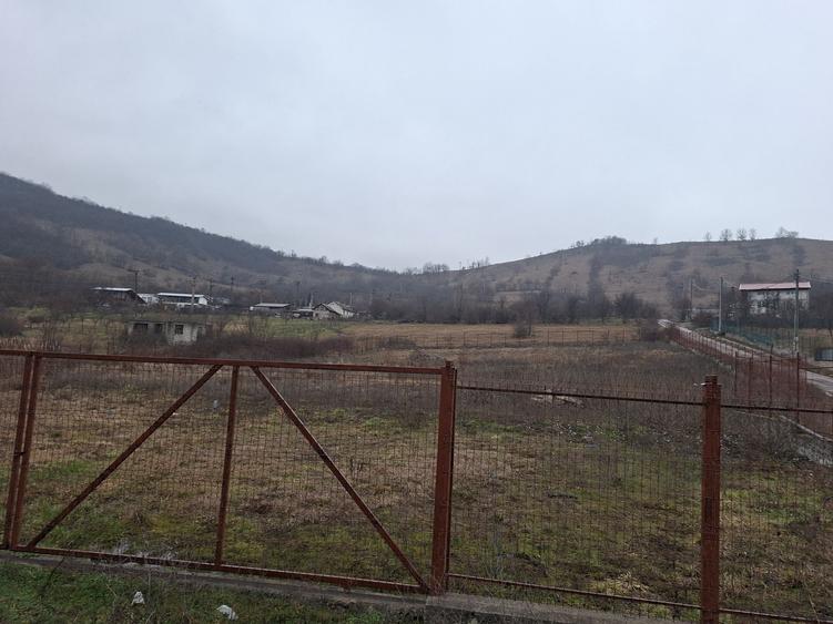Spațiu comercial, în Central