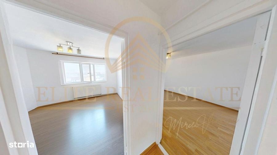 Apartament cu 3 camere decomandat în Casa de Cultură